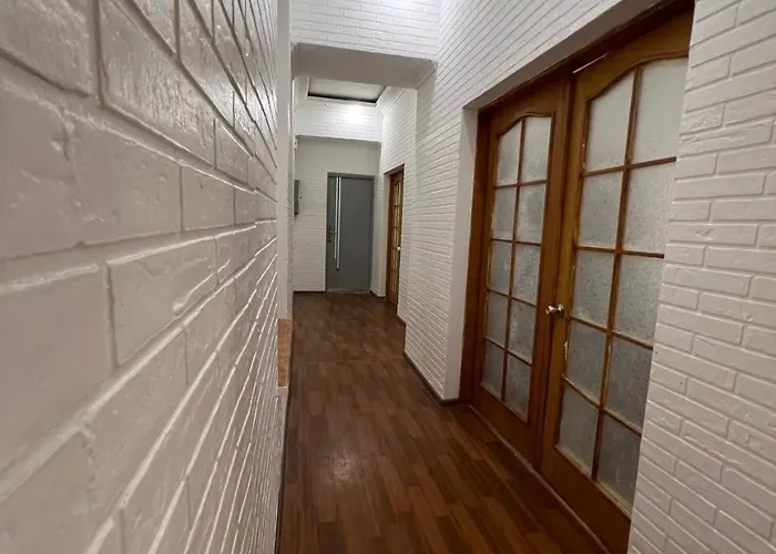 біля жд вокзалу 5 спальних місць * Odesa