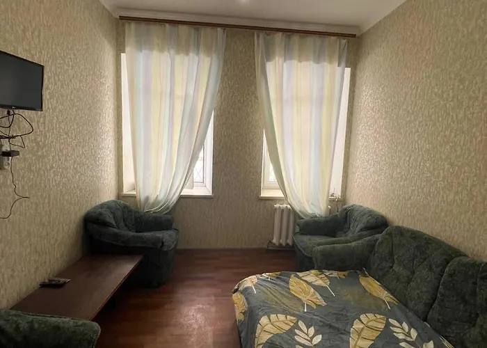 біля жд вокзалу 5 спальних місць * Odessa